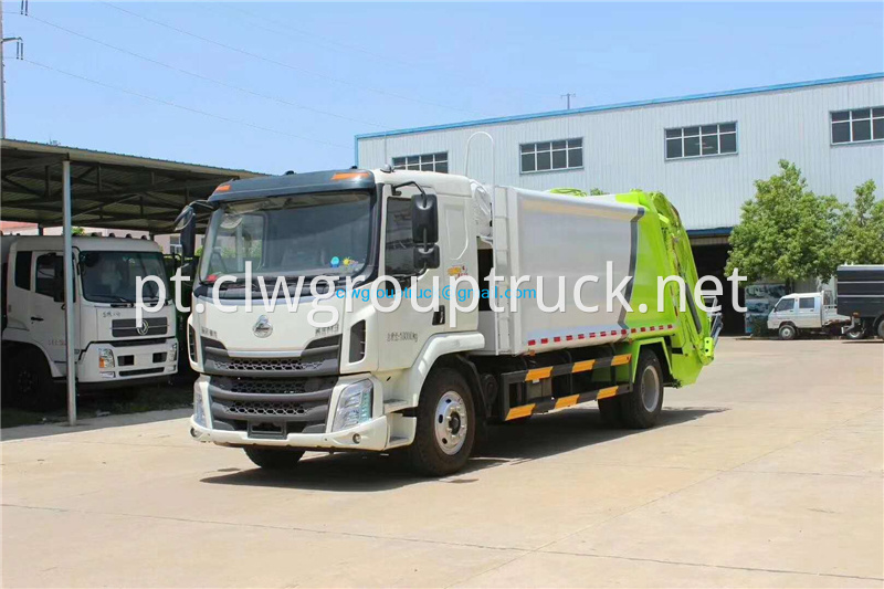 Compressed Refuse Truck 5